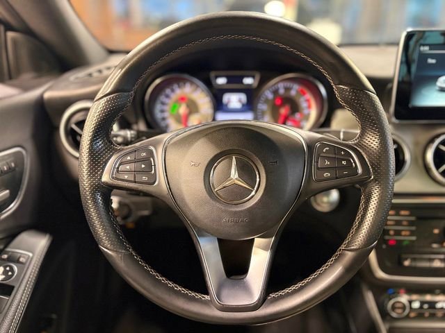 Used 2015 Mercedes-Benz CLA 250 4MATIC image 24