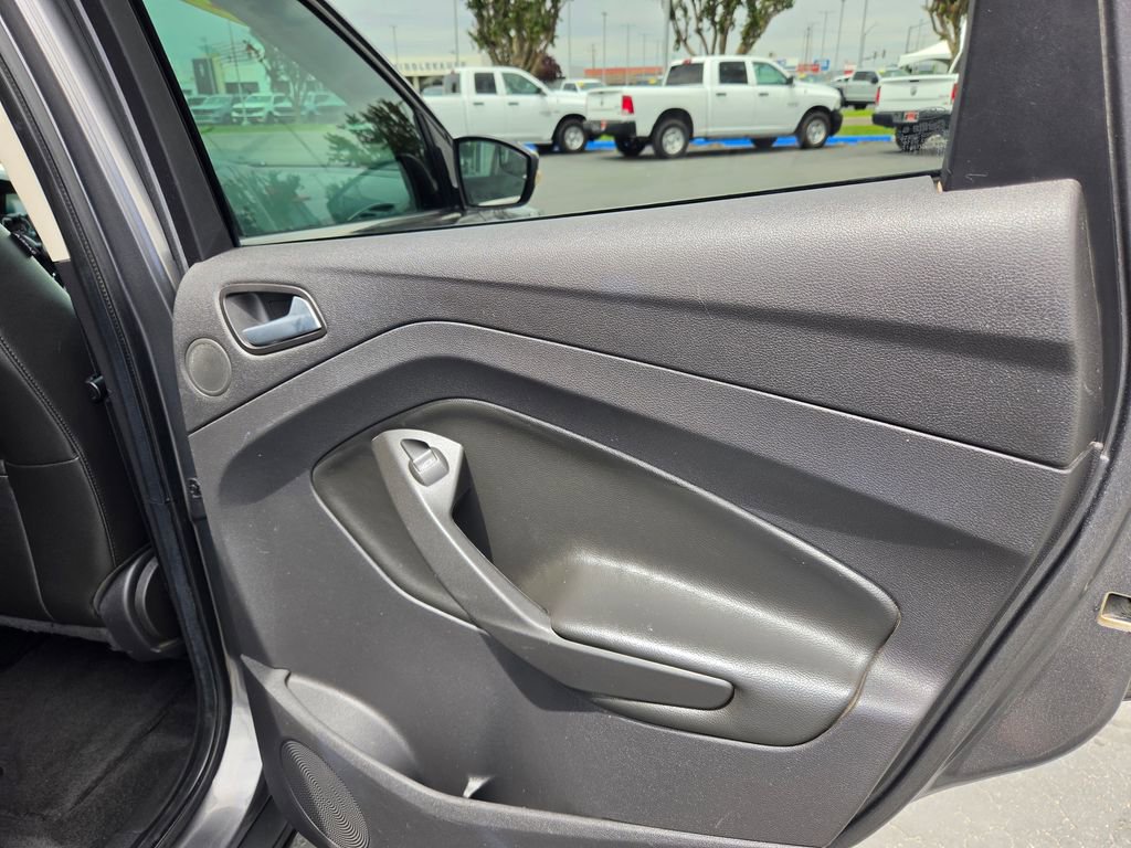 Used 2014 Ford Escape Titanium AWD/4WD image 16