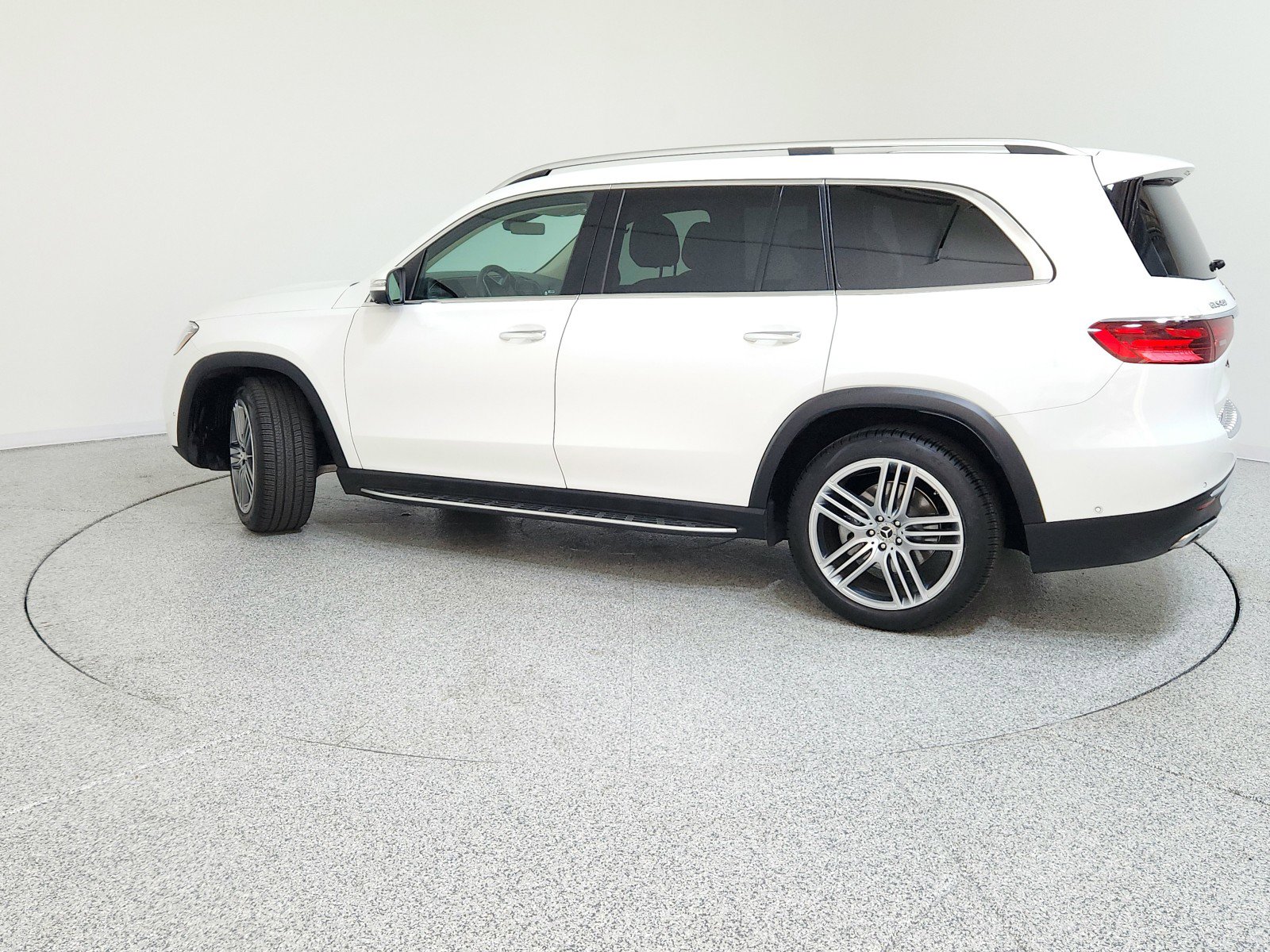 Certified 2025 Mercedes-Benz GLS 450 4MATIC image 12