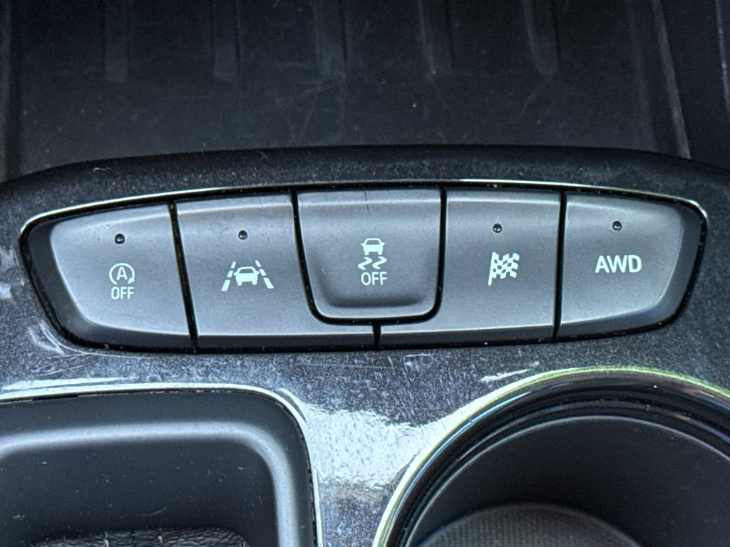 Used 2025 Chevrolet TrailBlazer LT AWD/4WD image 29