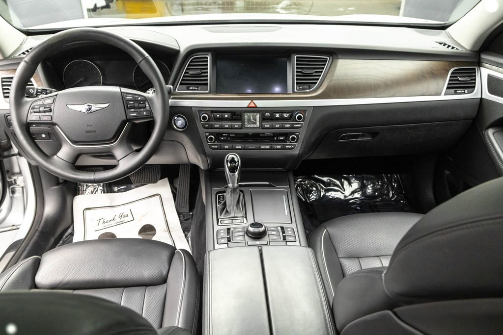 Used 2017 Genesis G80 3.8 w/ Option Group 03 image 32