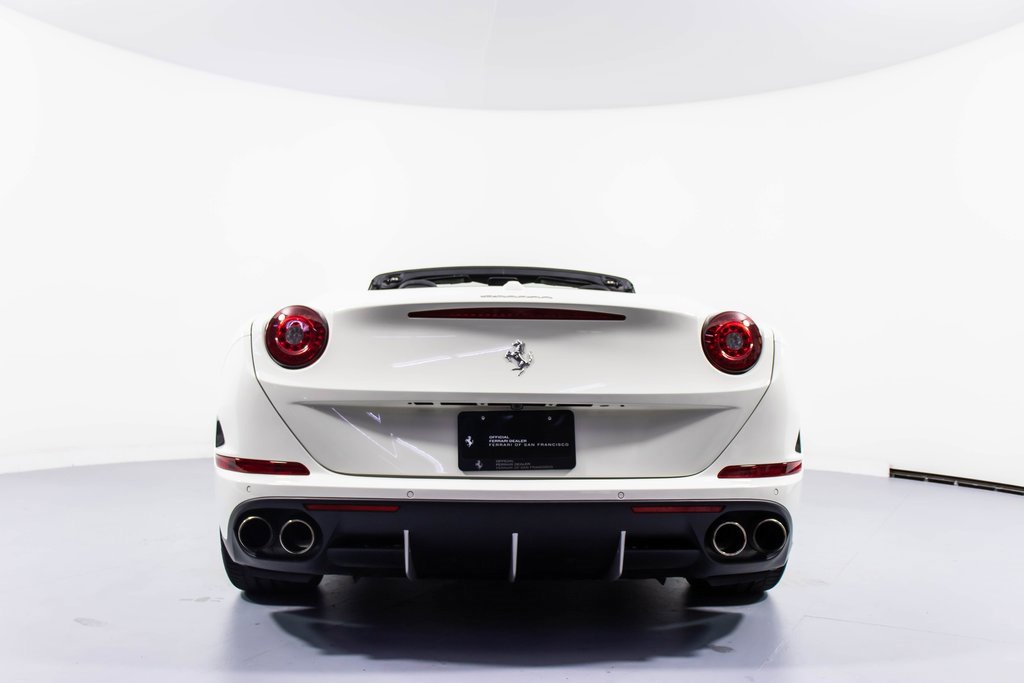 Certified 2017 Ferrari California T image 21