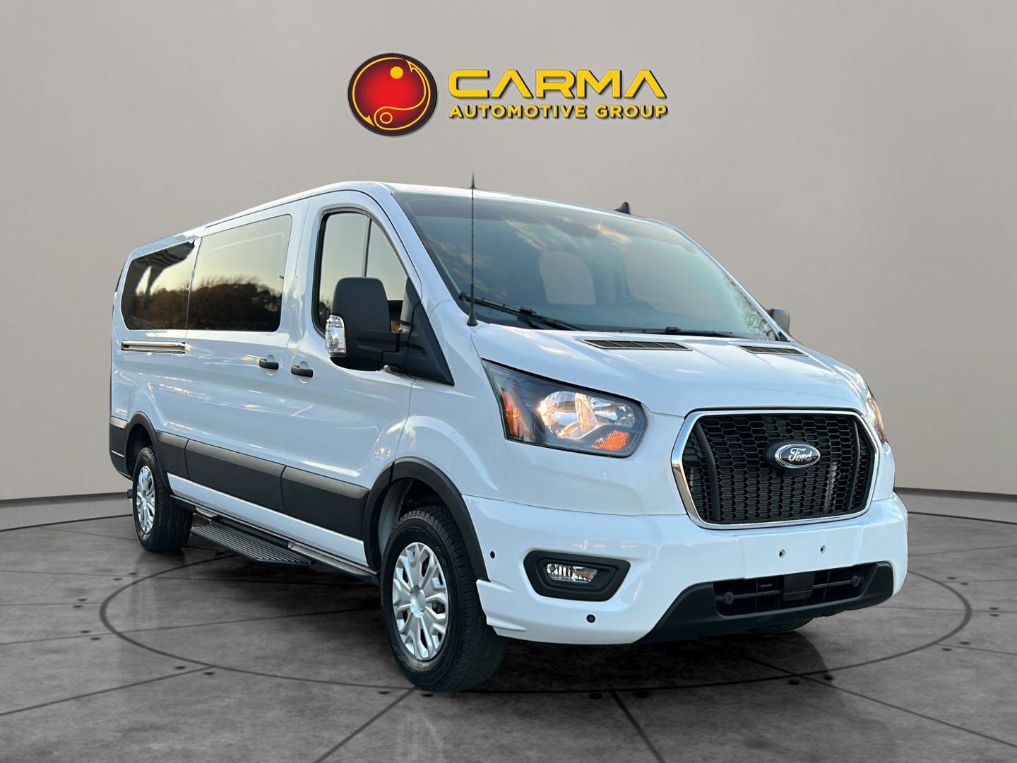 Used 2025 Ford Transit 350 XLT image 11