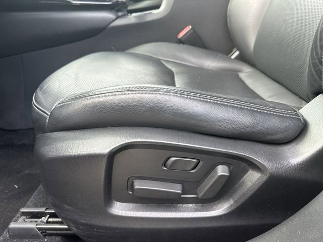 Used 2023 MAZDA CX-9 Touring image 16