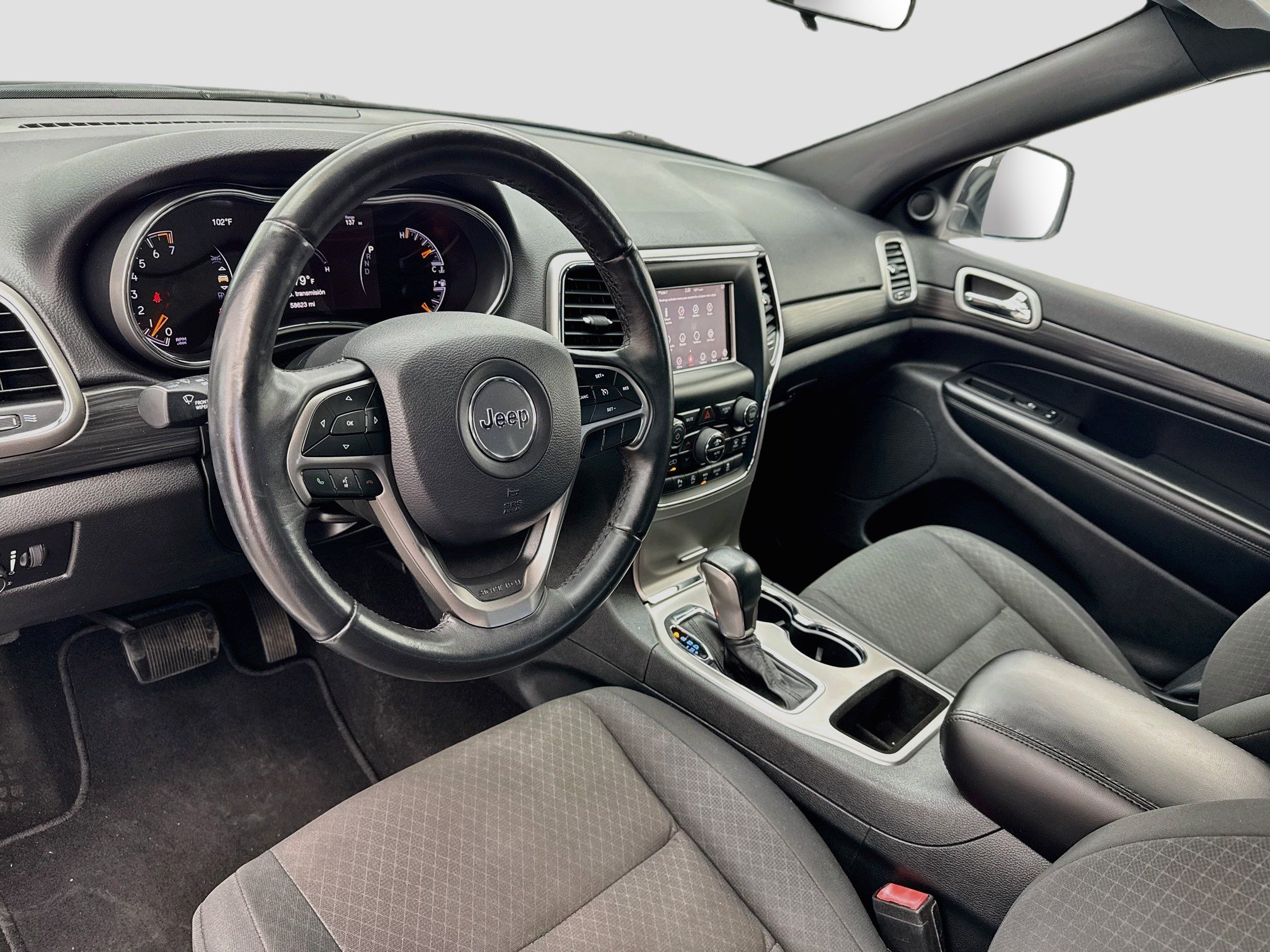 Used 2019 Jeep Grand Cherokee Laredo RWD image 7