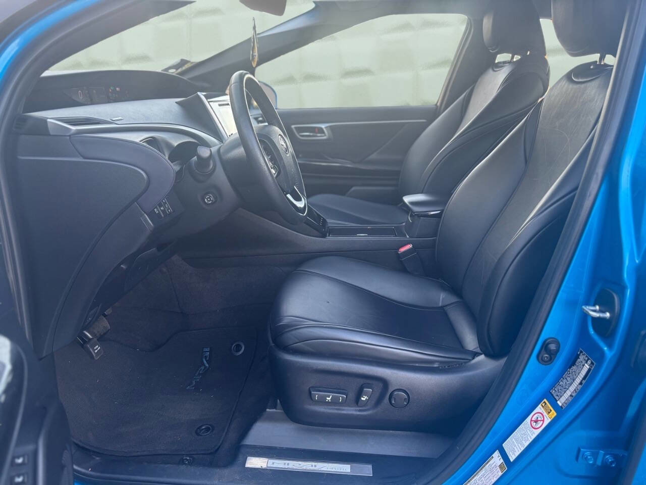 Used 2017 Toyota Mirai FWD image 9