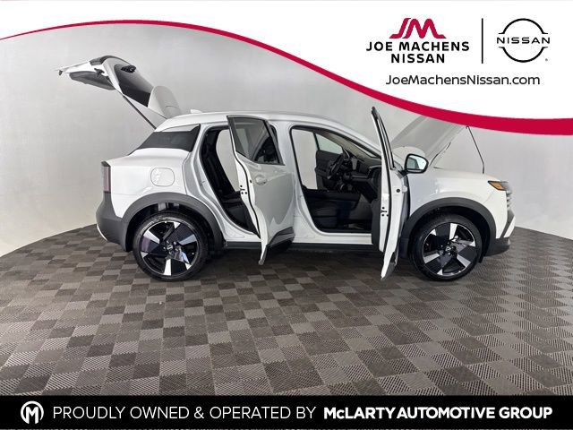 Used 2025 Nissan Kicks SR image 13