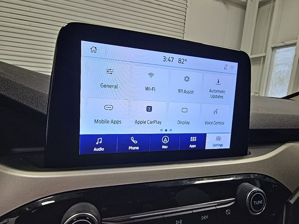 Used 2020 Ford Escape SEL FWD image 18