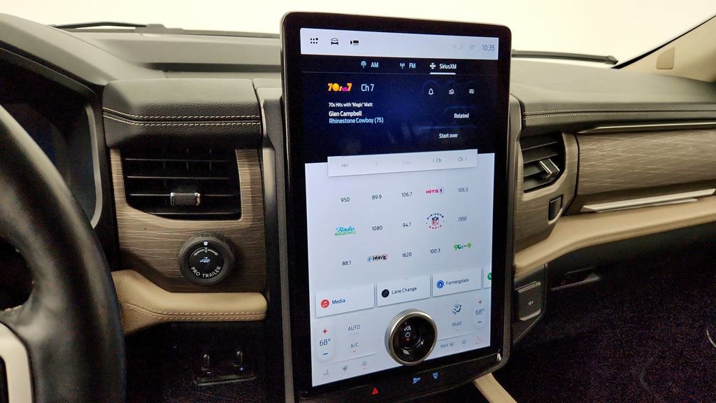 Used 2023 Ford Expedition Limited image 18