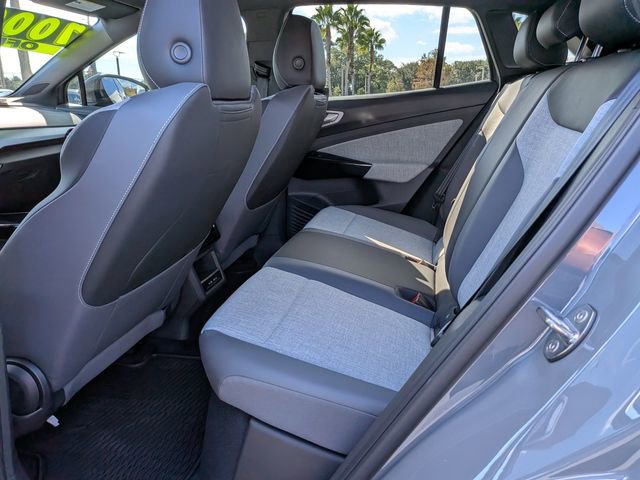 New 2025 Volkswagen ID.4 Pro image 12