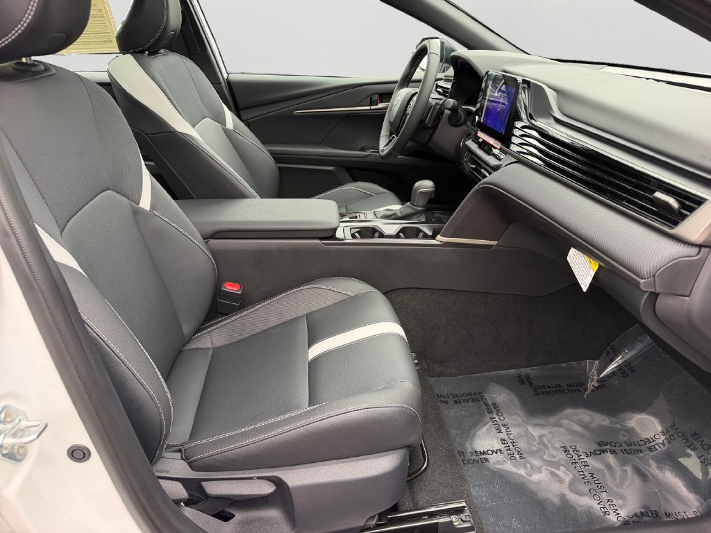 Used 2026 Toyota Camry SE w/ Convenience Package FWD image 8