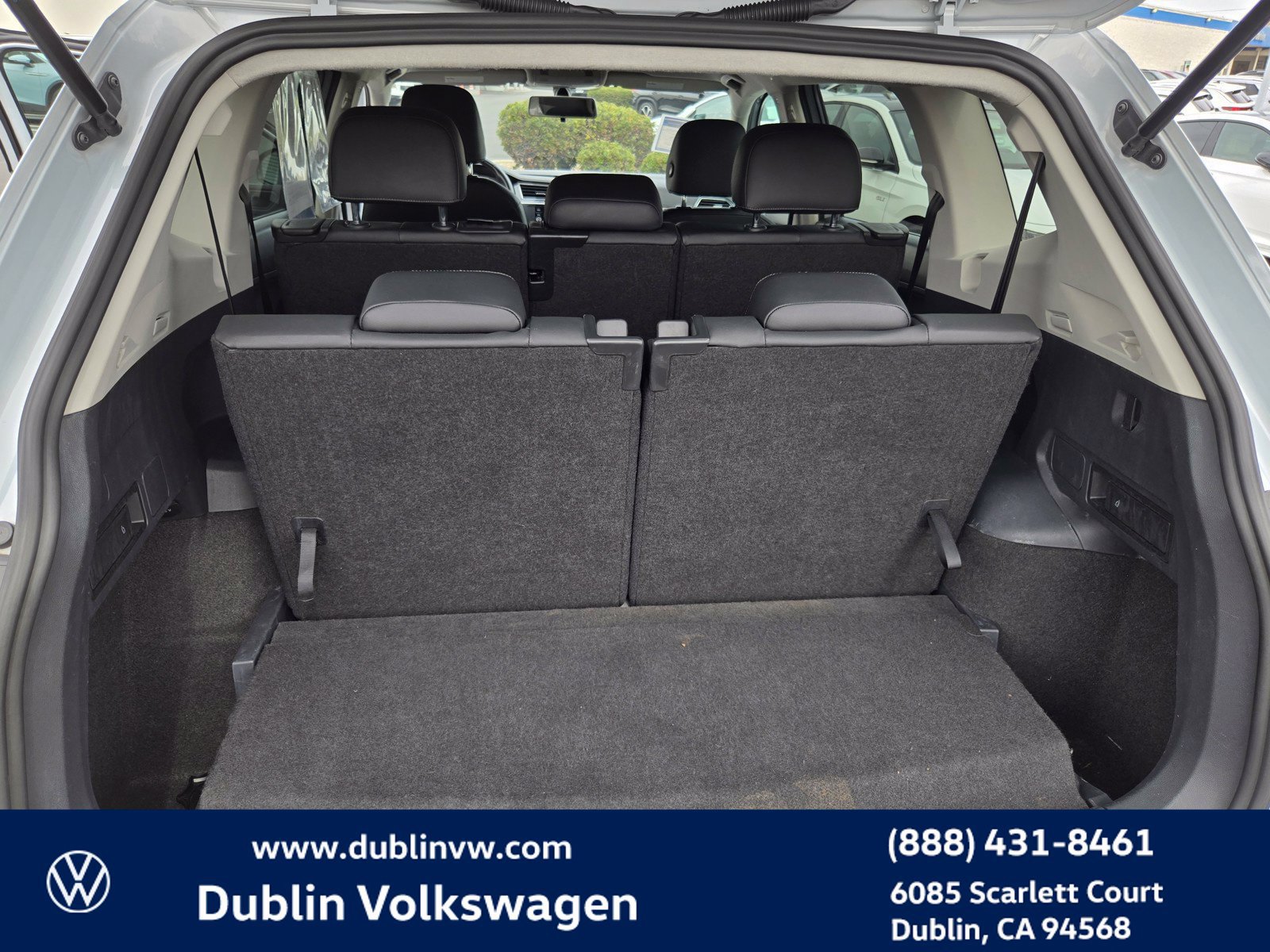Used 2019 Volkswagen Tiguan SE FWD image 24