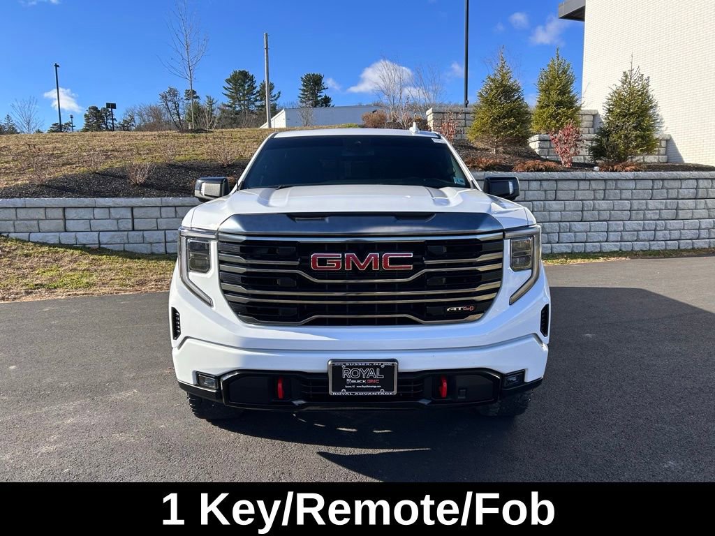 Certified 2022 GMC Sierra 1500 AT4 w/ AT4 Preferred Package image 2