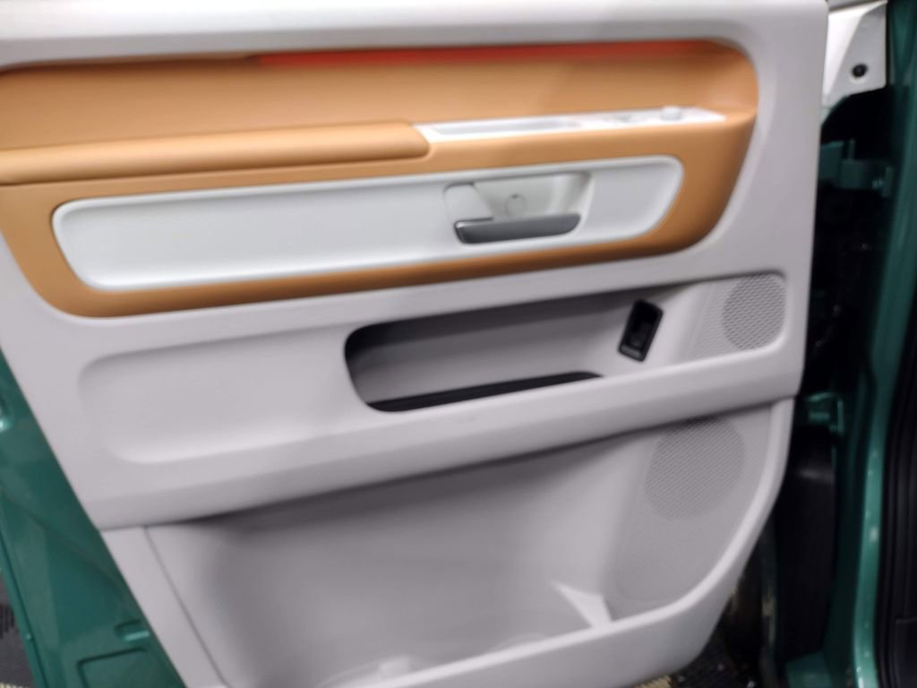 New 2025 Volkswagen ID. Buzz Pro S Plus image 22