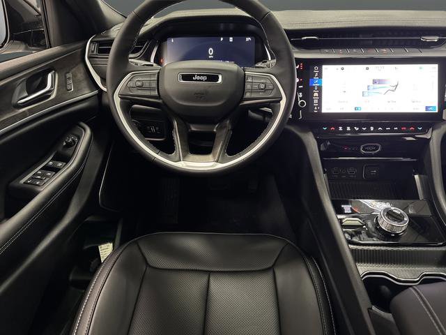 New 2026 Jeep Grand Cherokee Limited w/ Luxury Tech Group II image 5