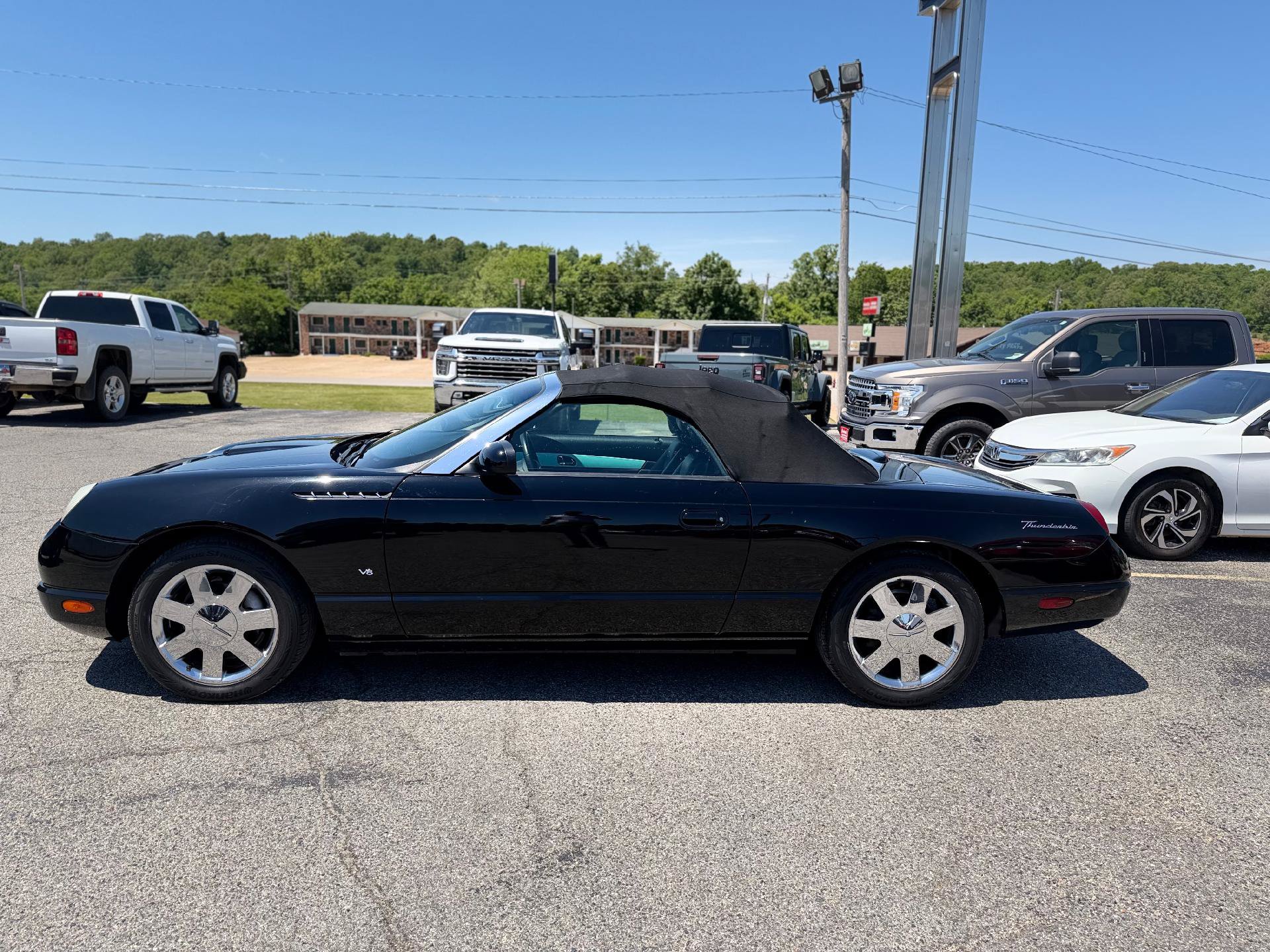 Used 2003 Ford Thunderbird RWD image 7
