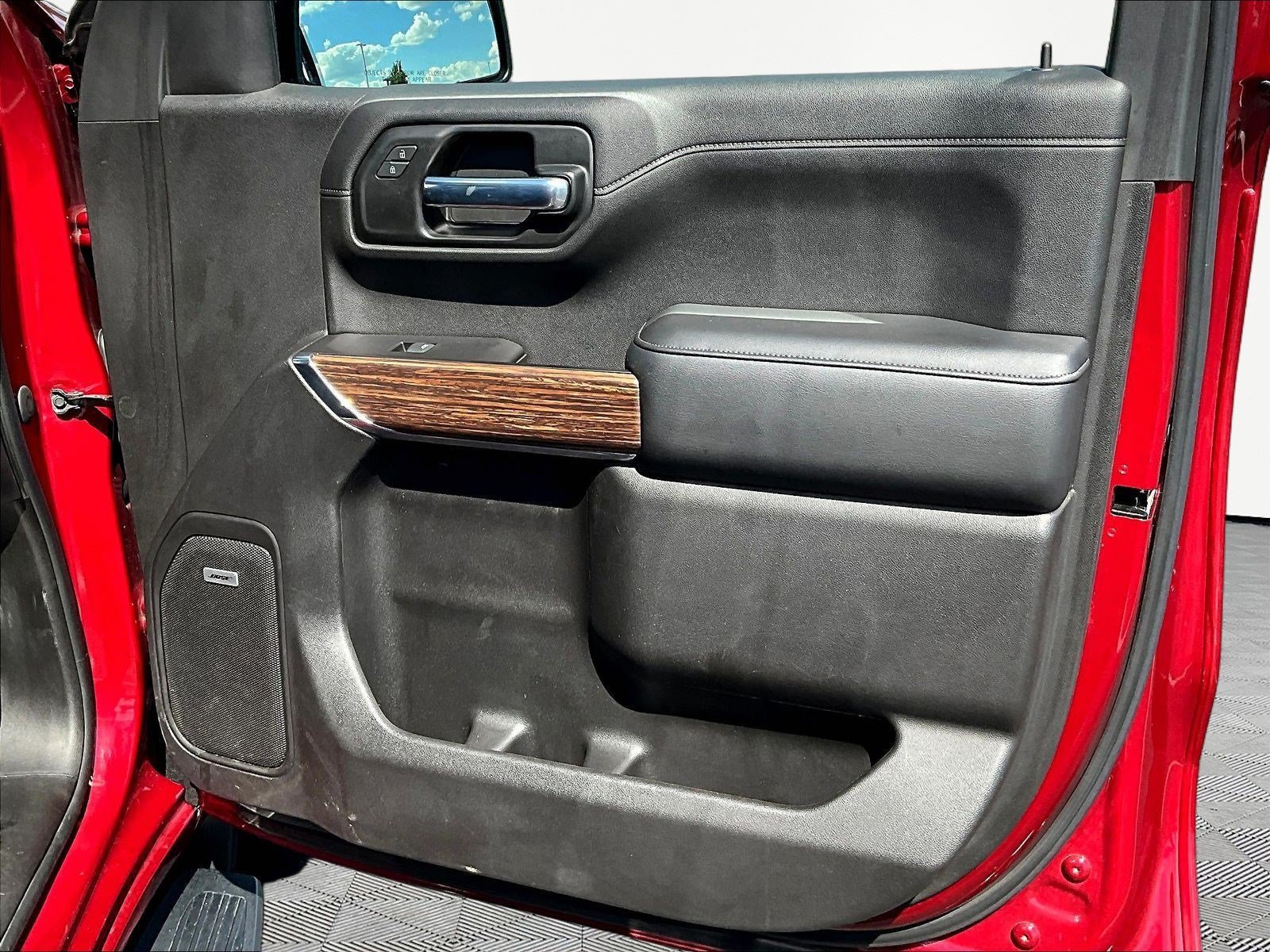 Used 2020 Chevrolet Silverado 1500 High Country w/ Technology Package AWD/4WD image 29