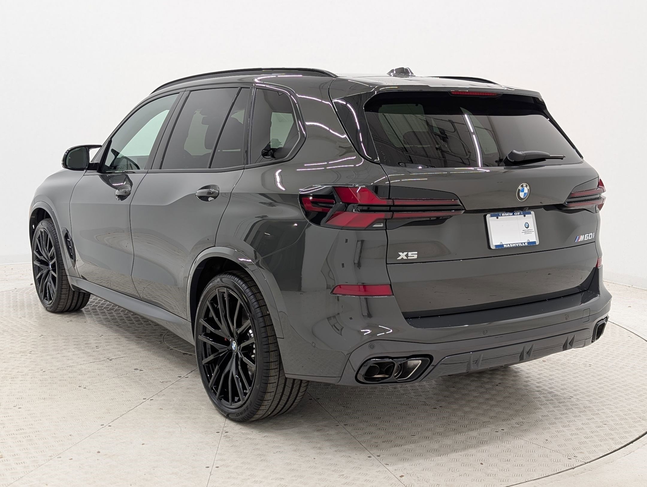 New 2026 BMW X5 M60i image 3
