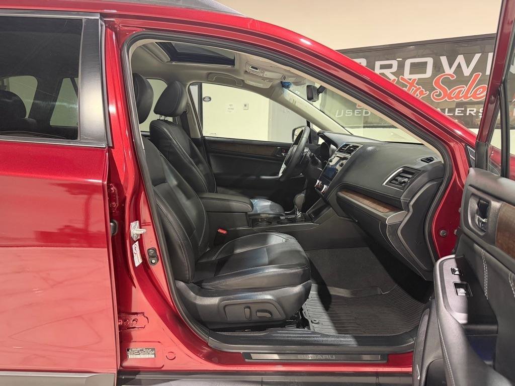 Used 2018 Subaru Outback 2.5i Limited AWD/4WD image 18