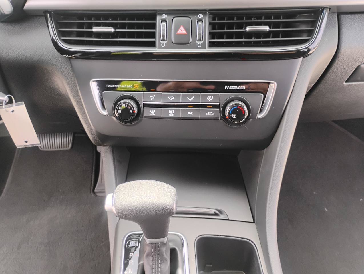 Used 2017 Kia Optima LX FWD image 61