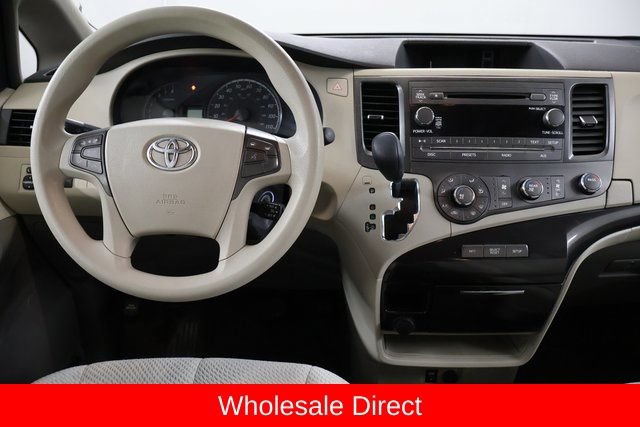 Used 2011 Toyota Sienna LE FWD image 10