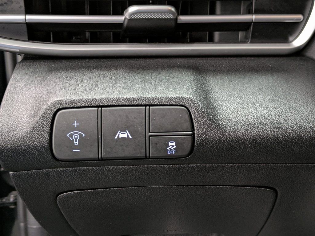 Used 2023 Hyundai Elantra SEL w/ Convenience Package image 21