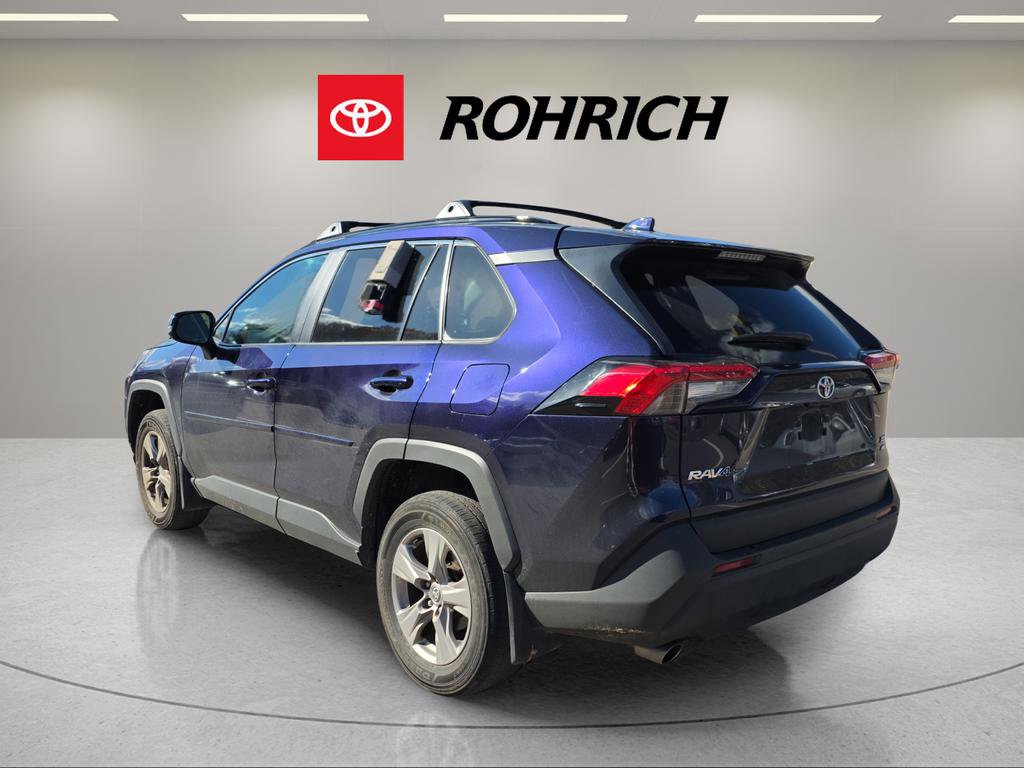 Used 2023 Toyota RAV4 XLE image 4