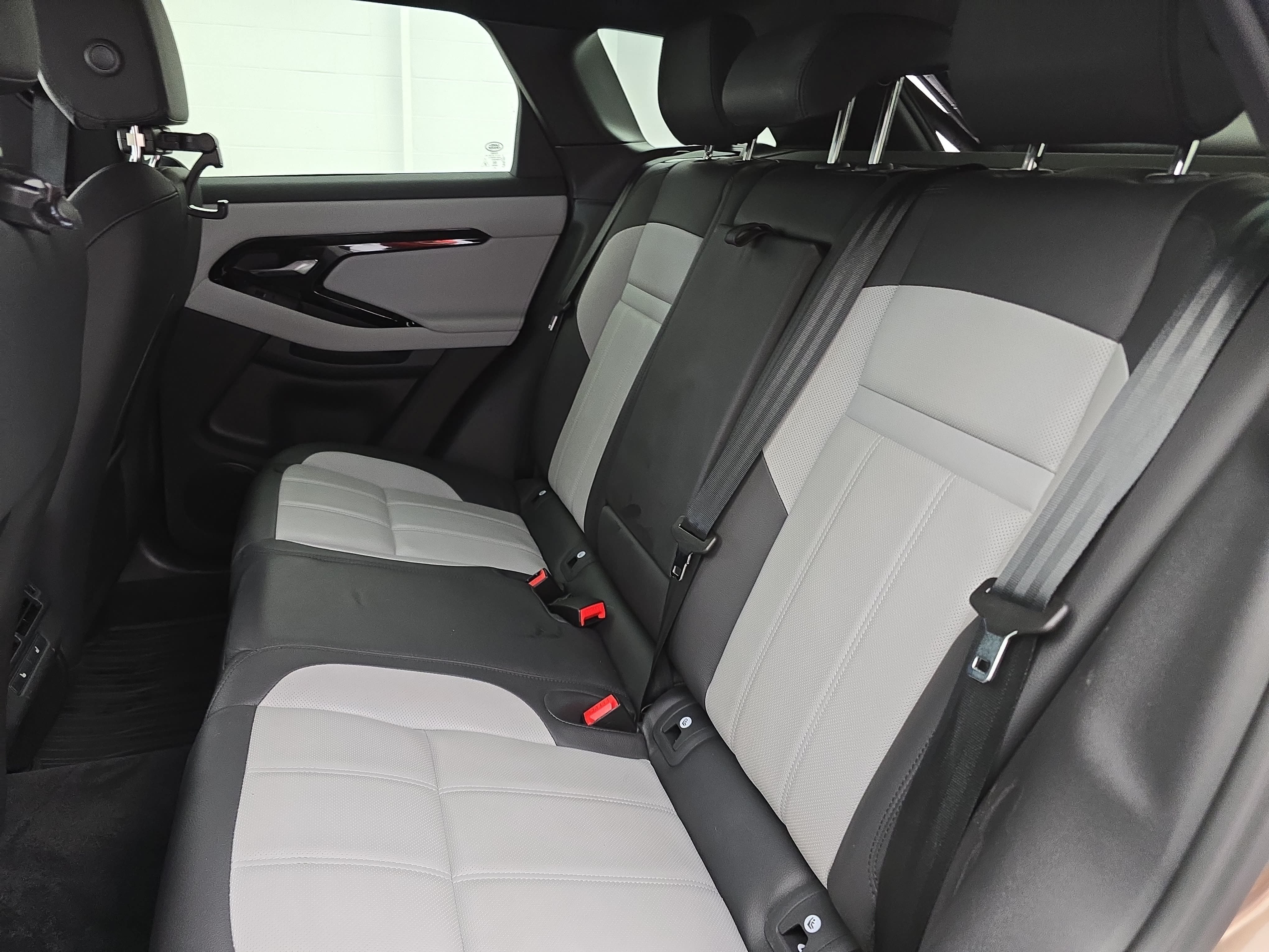 Certified 2026 Land Rover Range Rover Evoque Dynamic SE AWD/4WD image 14