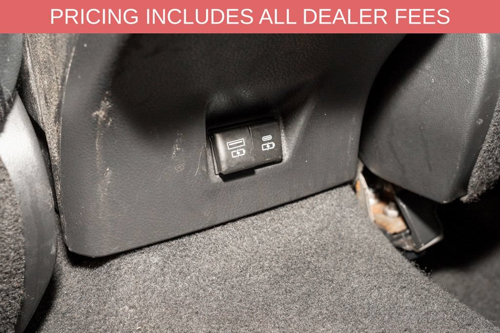 Used 2025 Toyota Camry SE FWD image 7