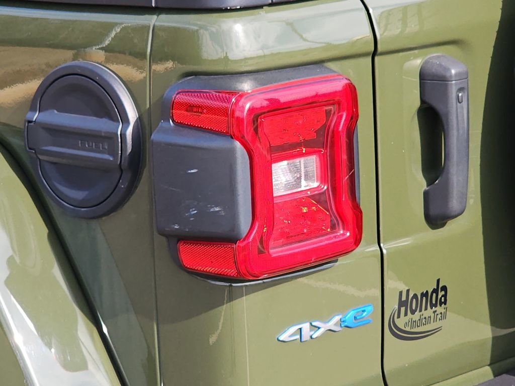 Used 2023 Jeep Wrangler Unlimited Sahara w/ Cold Weather Group image 30