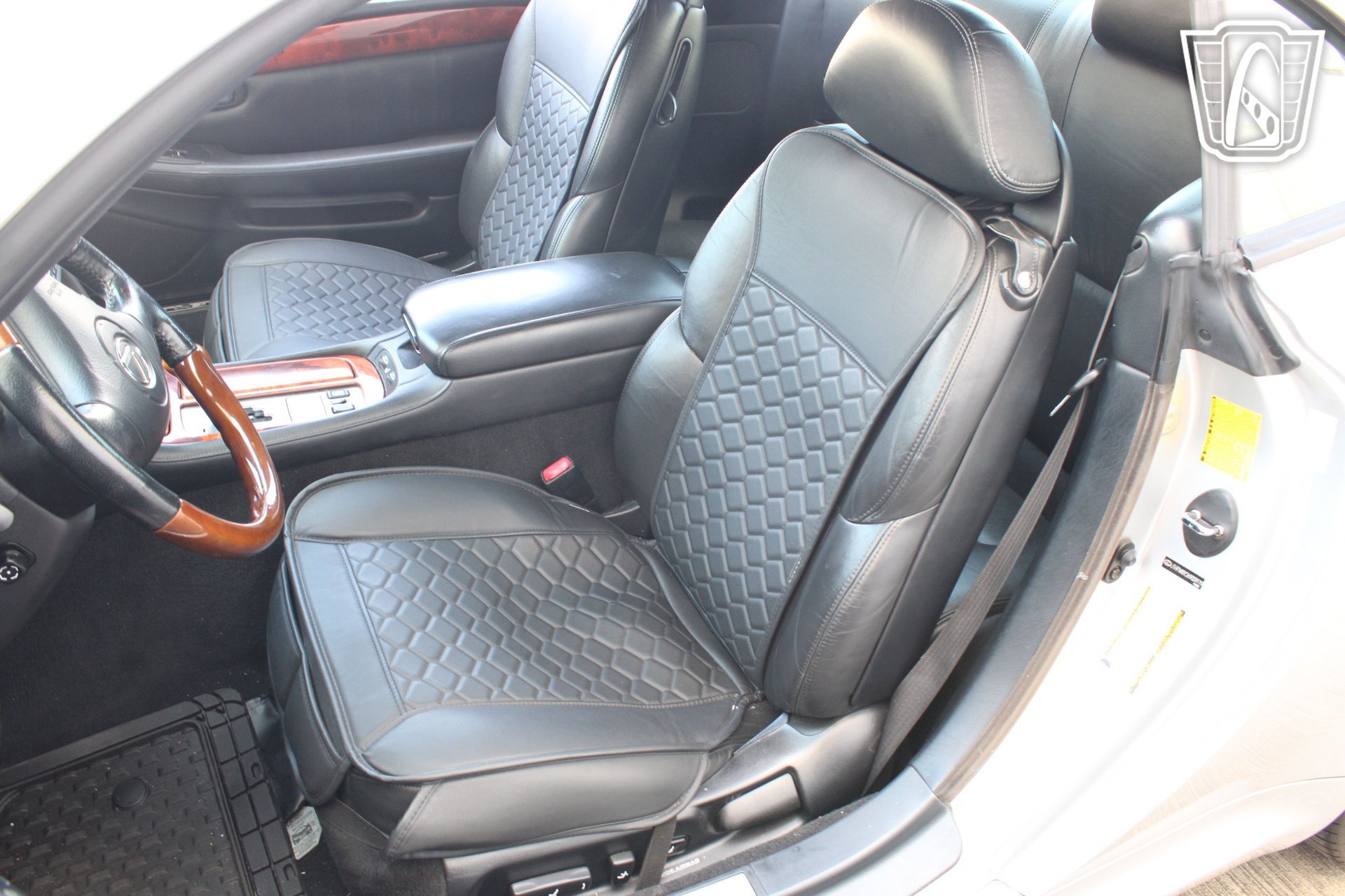 Used 2006 Lexus SC 430 Convertible RWD image 7