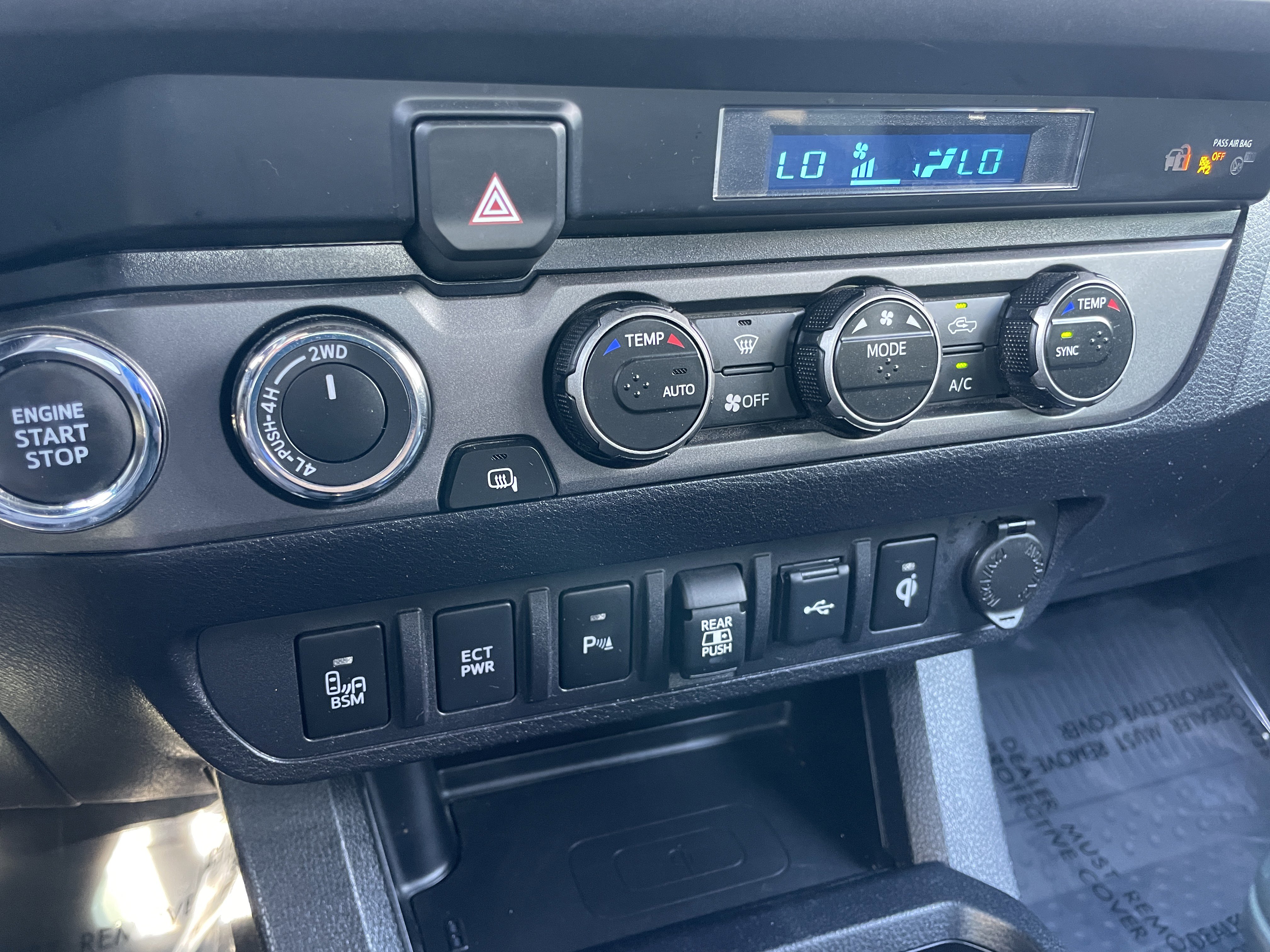 Used 2023 Toyota Tacoma TRD Off-Road w/ Technology Package image 29