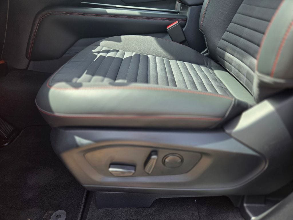 New 2026 Ford Explorer ST-Line w/ Premium Package RWD image 32