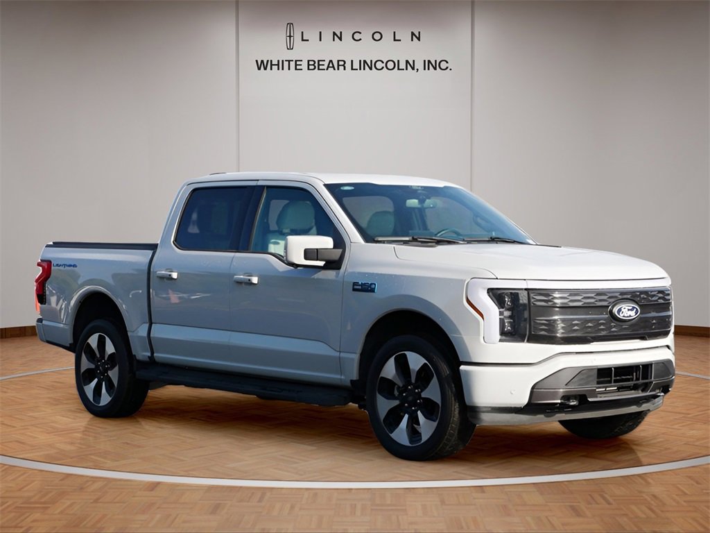 Used 2024 Ford F150 Lightning Platinum image 3