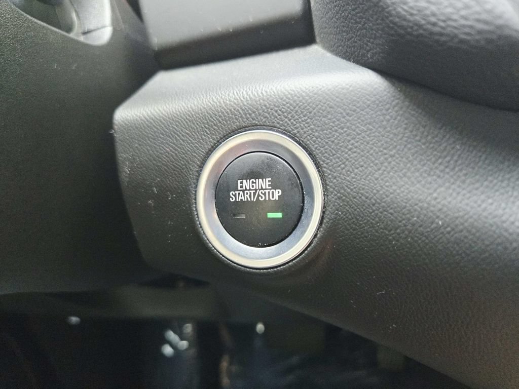Used 2024 GMC Terrain SLE w/ Driver Convenience Package FWD image 34