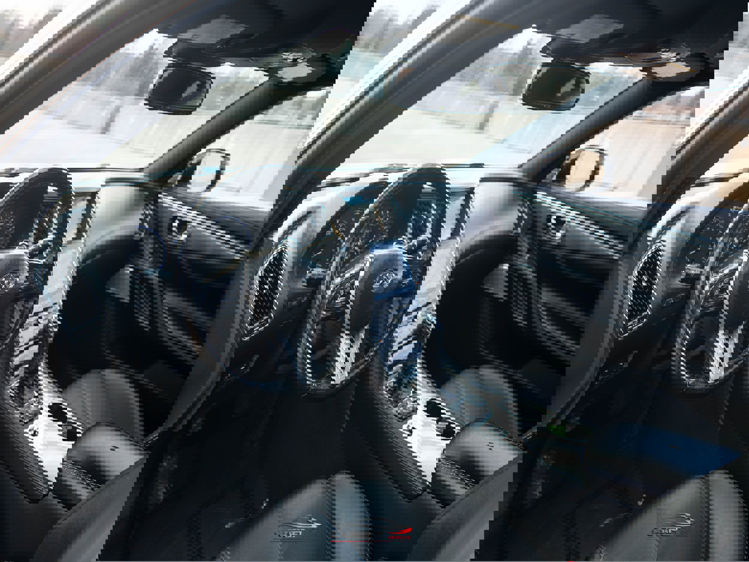 Used 2019 INFINITI Q60 3.0t Luxe w/ Essential Package image 13