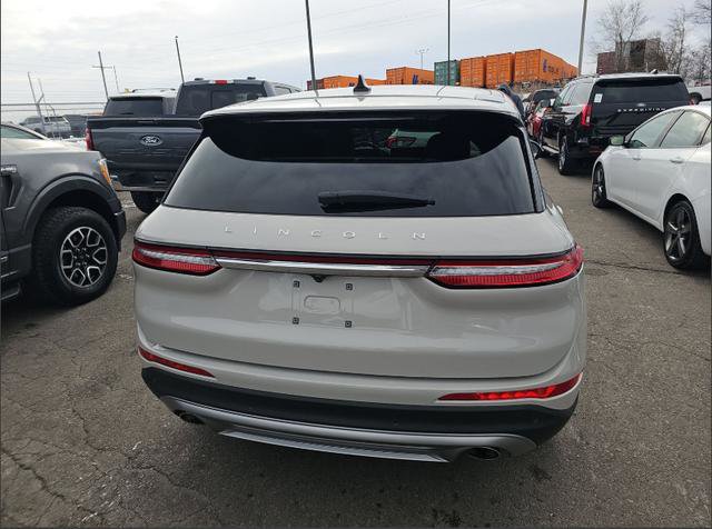 Used 2024 Lincoln Corsair AWD w/ Equipment Group 101A image 8