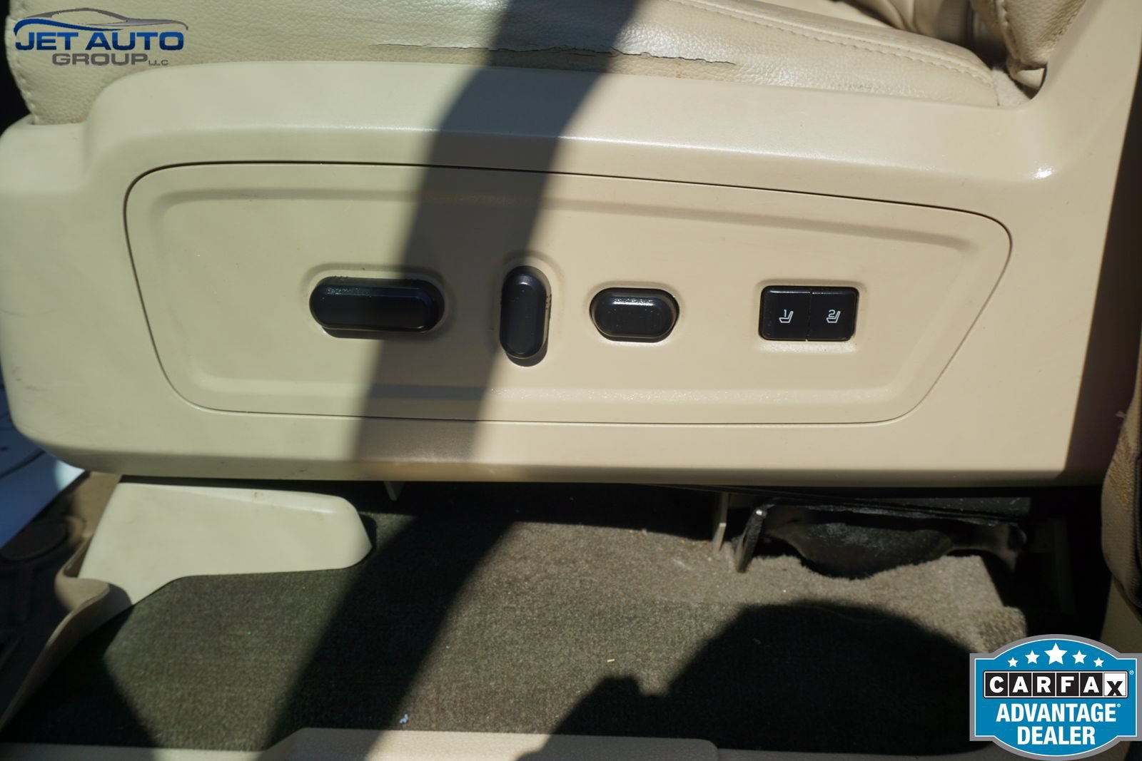 Used 2015 Lincoln Navigator 4WD w/ Equipment Group 101A Reserve image 31