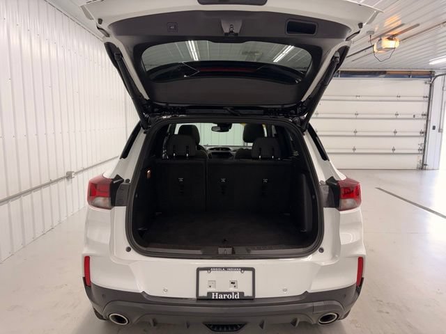 Used 2022 Chevrolet TrailBlazer RS w/ Sun and Liftgate Package AWD/4WD image 5