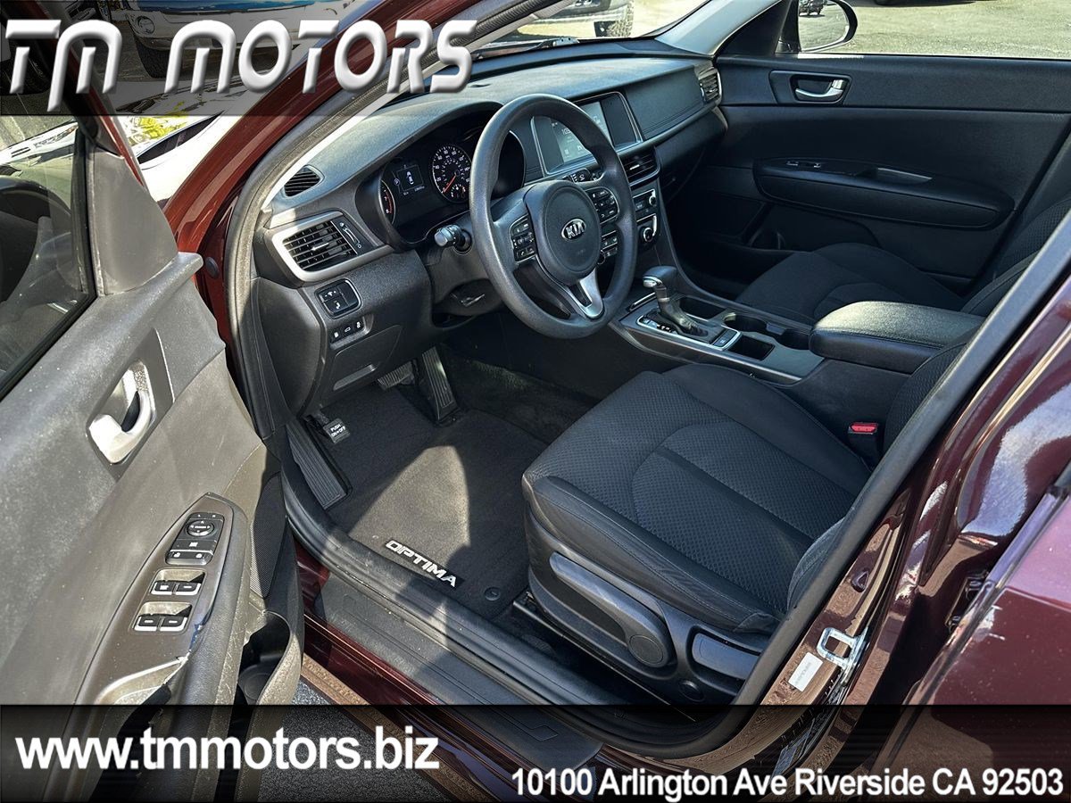 Used 2018 Kia Optima LX w/ 17" Alloy Wheels Package image 6