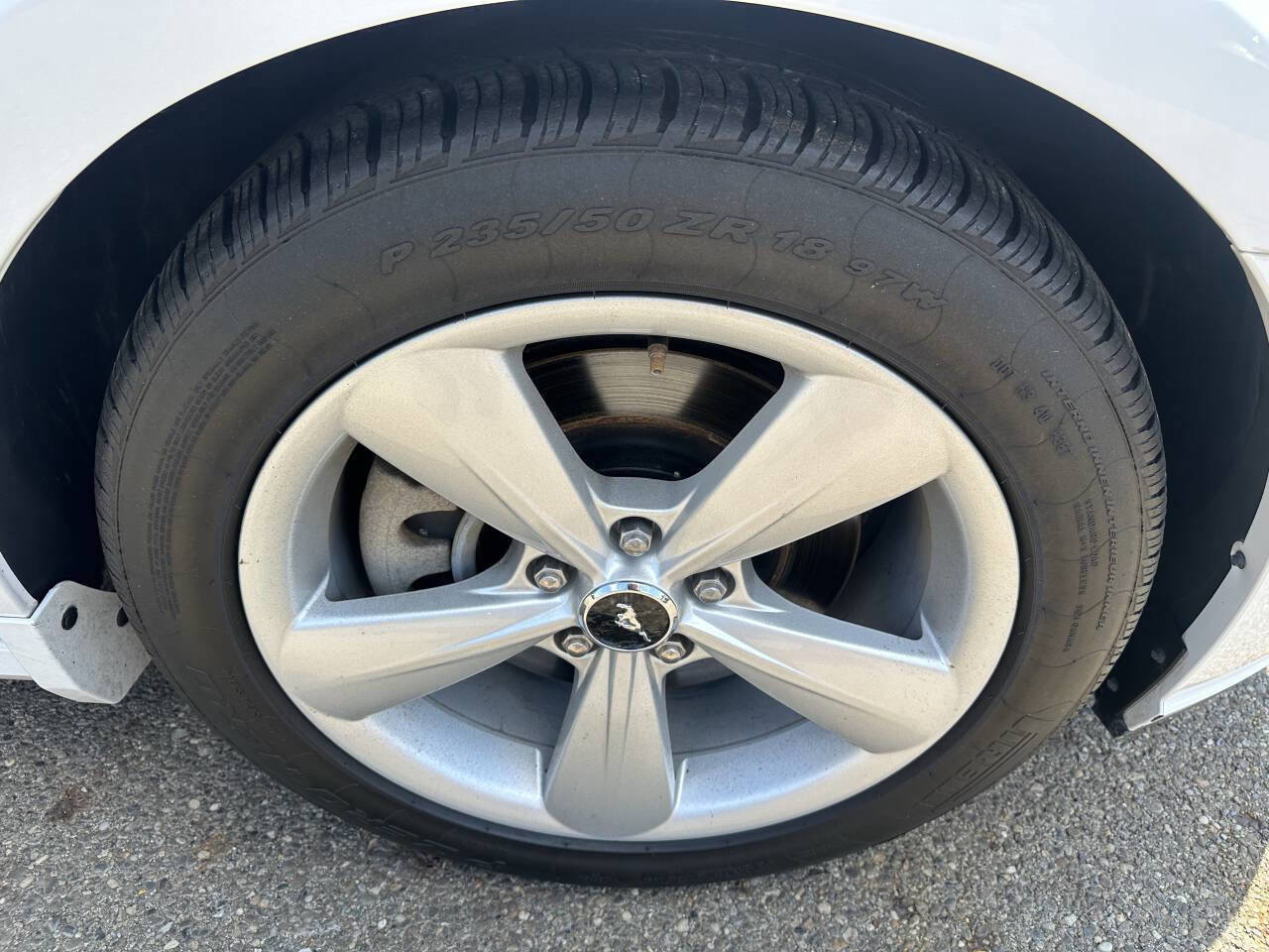 Used 2014 Ford Mustang GT Premium image 26