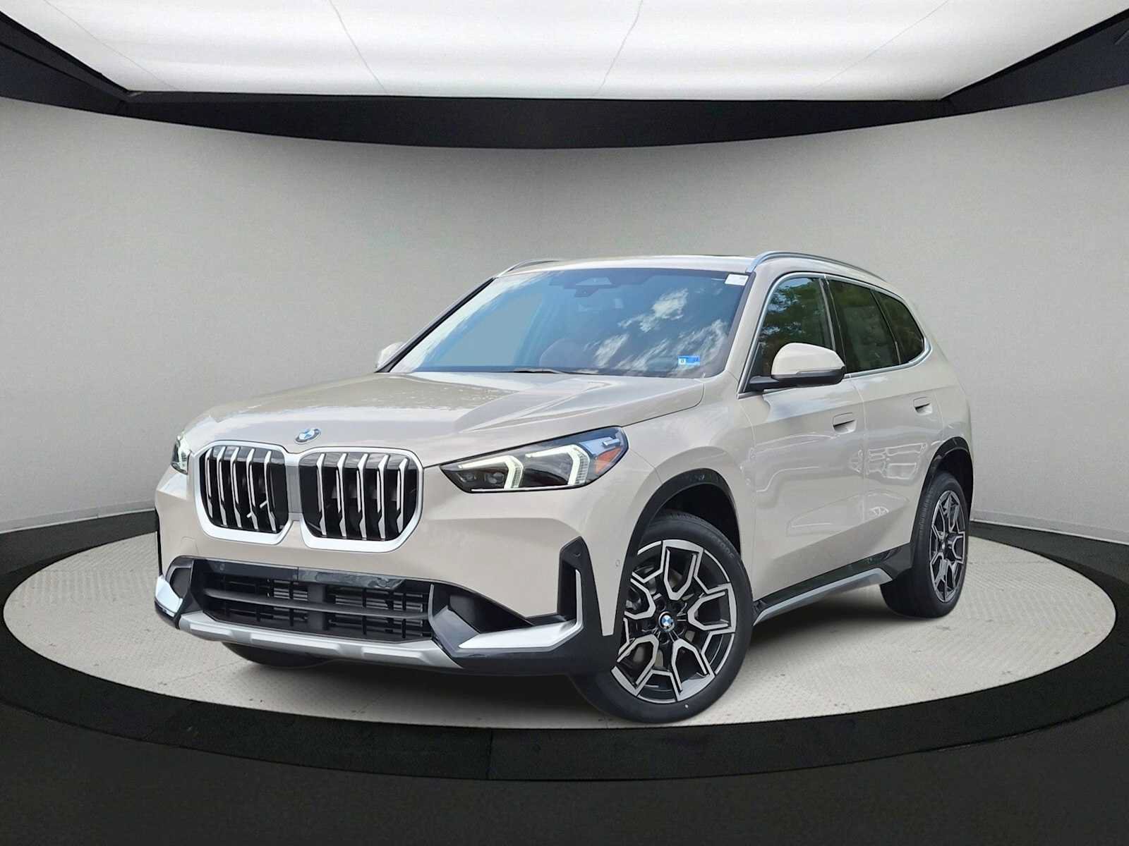 New 2027 BMW X1 xDrive28i AWD/4WD image 1