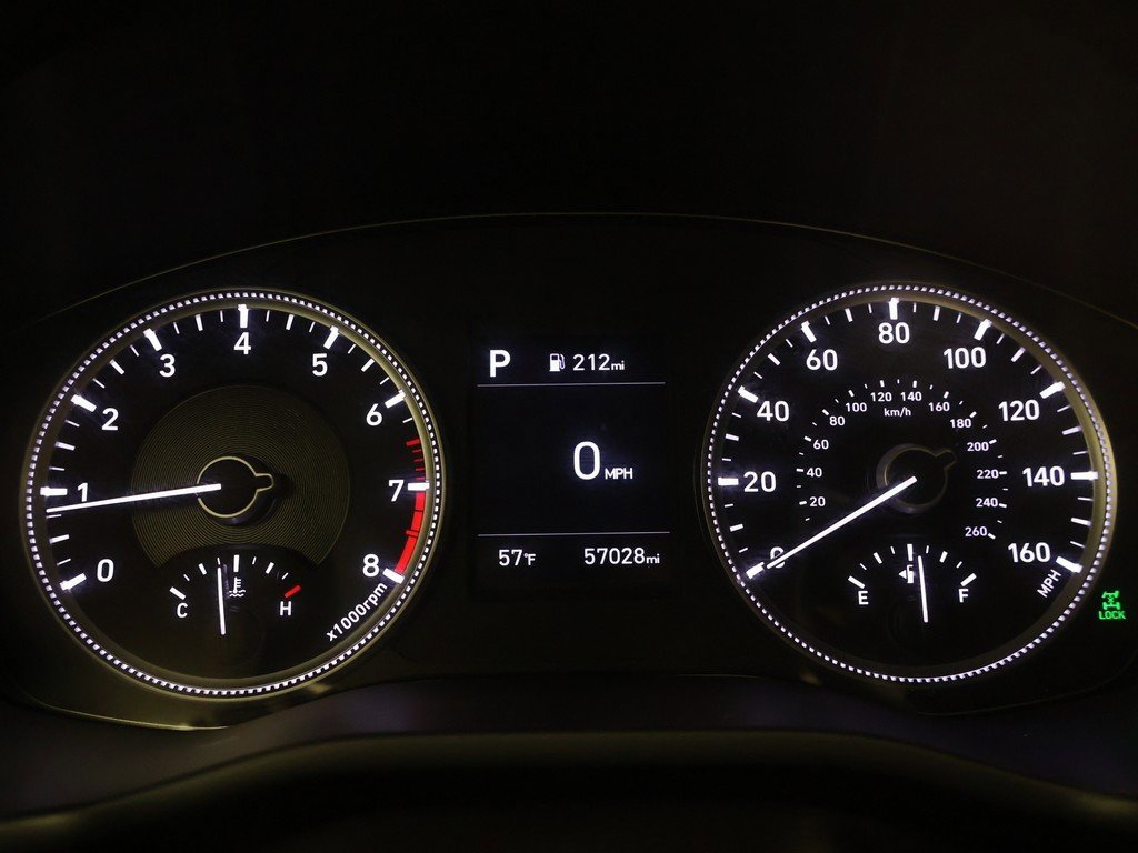 Used 2020 Hyundai Santa Fe SE image 31