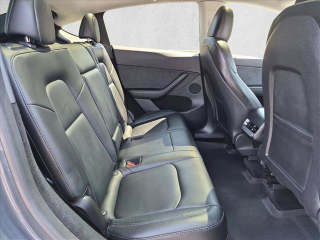 Used 2024 Tesla Model Y Long Range AWD/4WD image 20