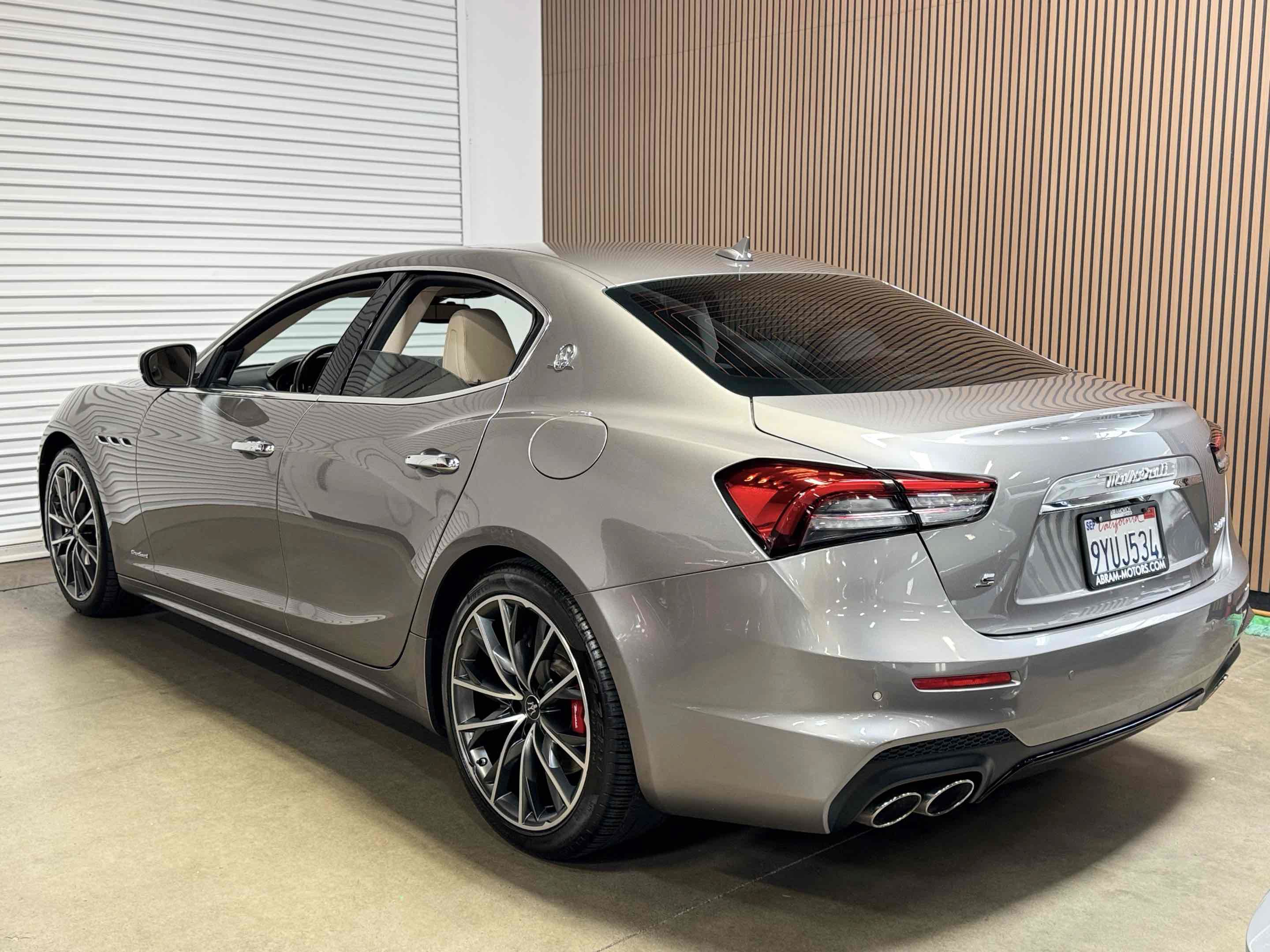 Used 2021 Maserati Ghibli S GranSport RWD image 4