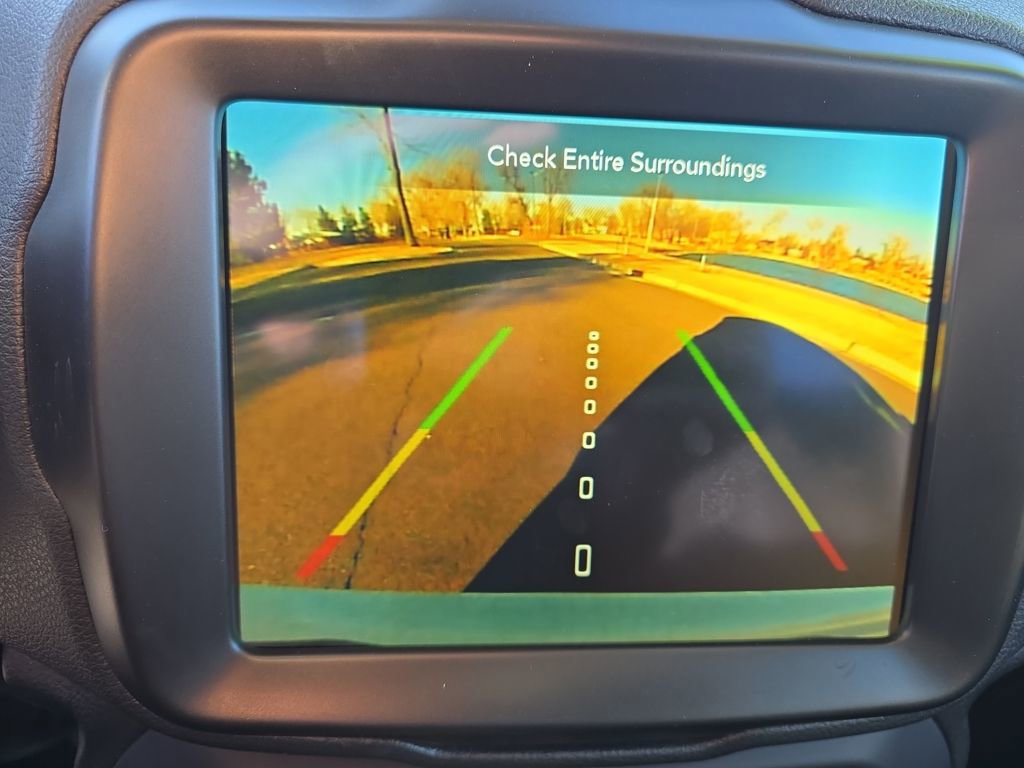 Used 2023 Jeep Renegade Latitude image 22