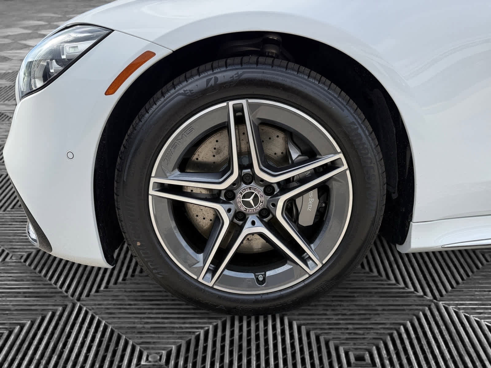 New 2026 Mercedes-Benz S 580 4MATIC Sedan image 9