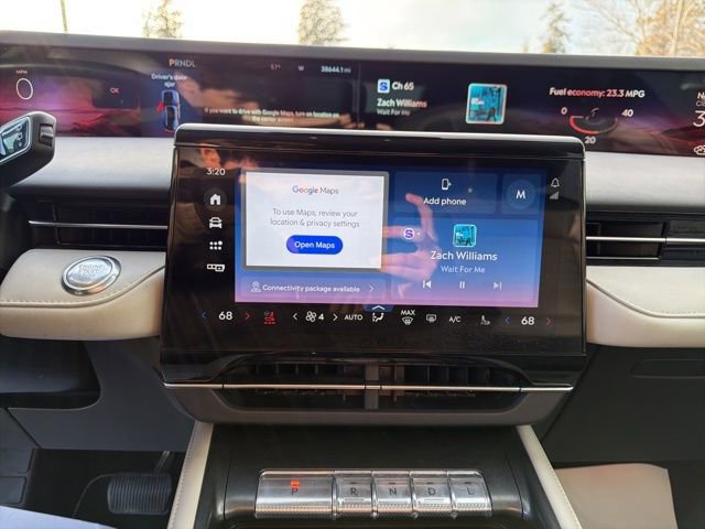 Used 2024 Lincoln Nautilus Reserve AWD/4WD image 16