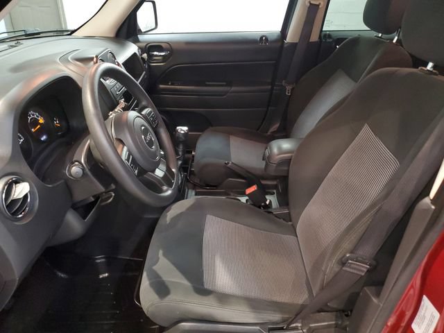 Used 2017 Jeep Patriot Sport w/ Power Value Group AWD/4WD image 11