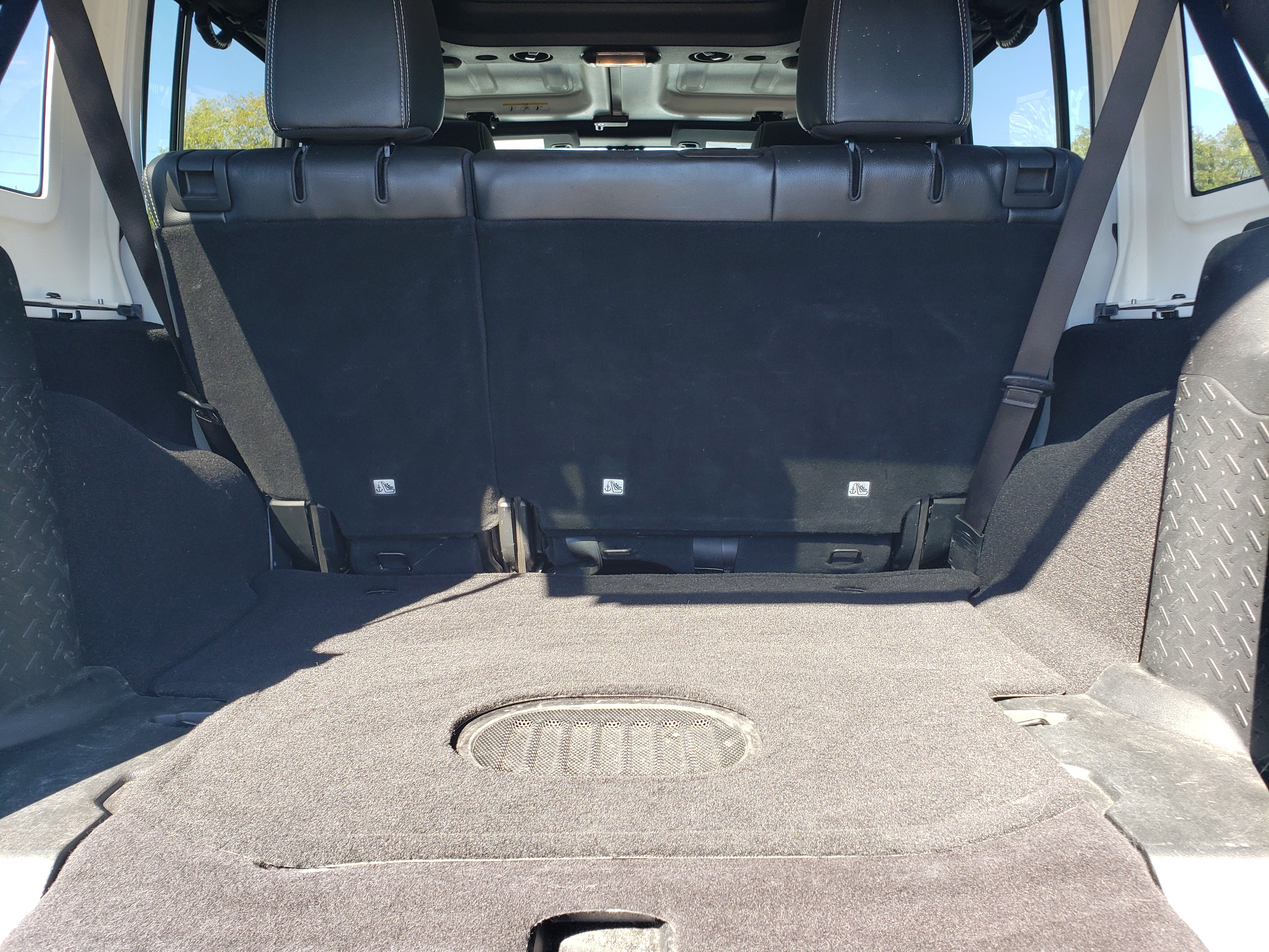 Used 2018 Jeep Wrangler Unlimited Sport image 11